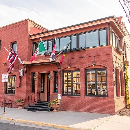 Chamberlin Inn Cody Exterior foto