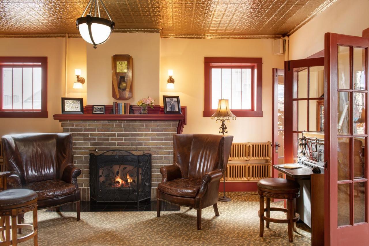 Chamberlin Inn Cody Exterior foto