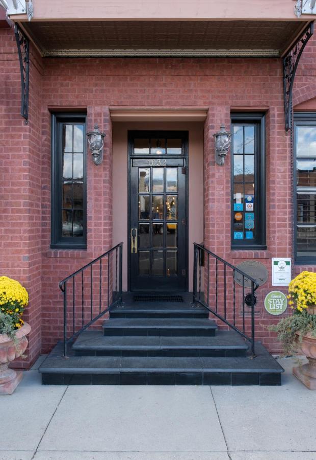 Chamberlin Inn Cody Exterior foto