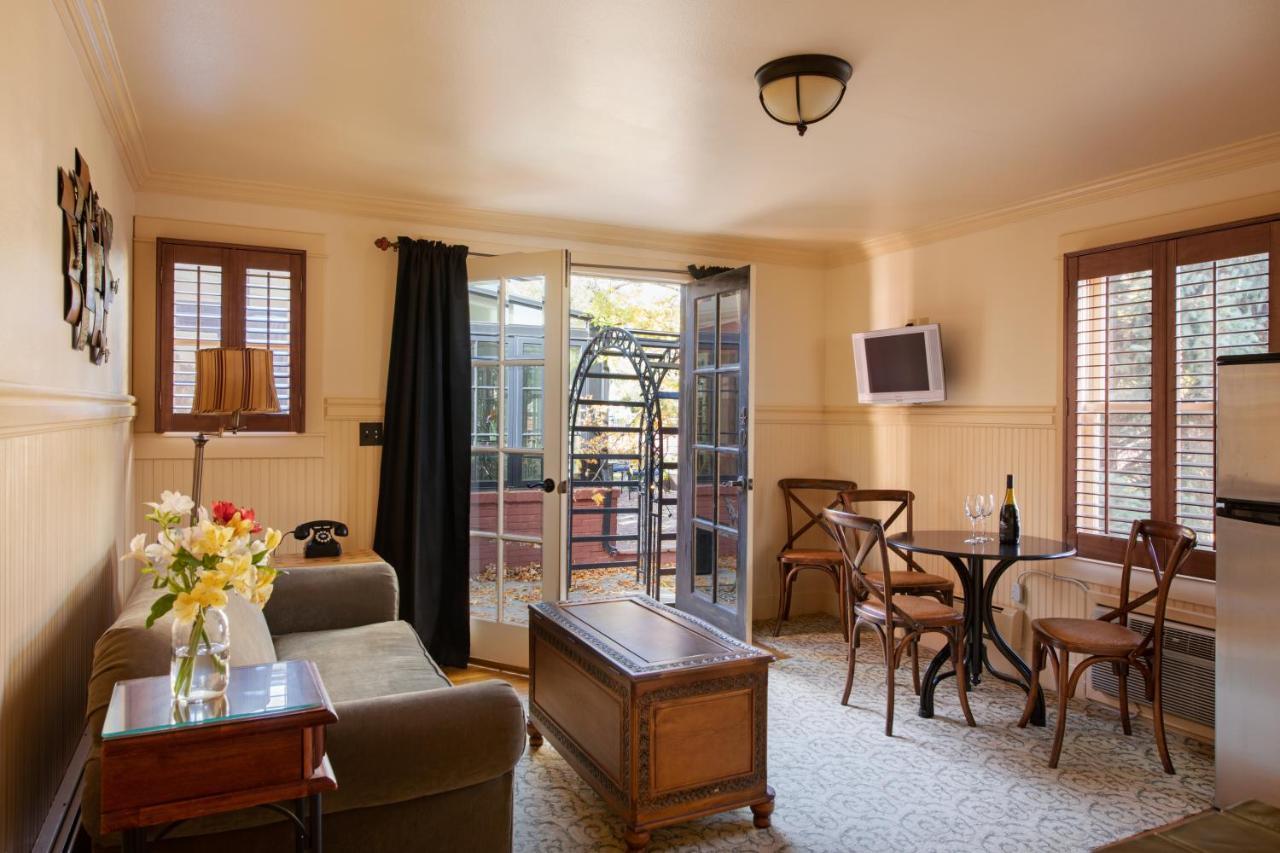 Chamberlin Inn Cody Exterior foto